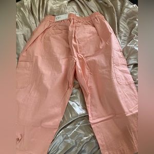 Salmon color capri pants